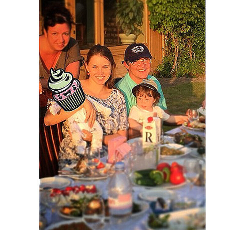 Дмитрий Дибров, Полина, и младшие сыновья Федор и Илья. Фото: Instagram.com/polinadibrova.