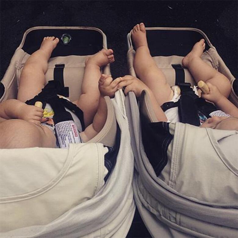 Близнецы Криса Хемсворта и Эльзы Патаки. Фото: Instagram.com/elsapatakyconfidential.