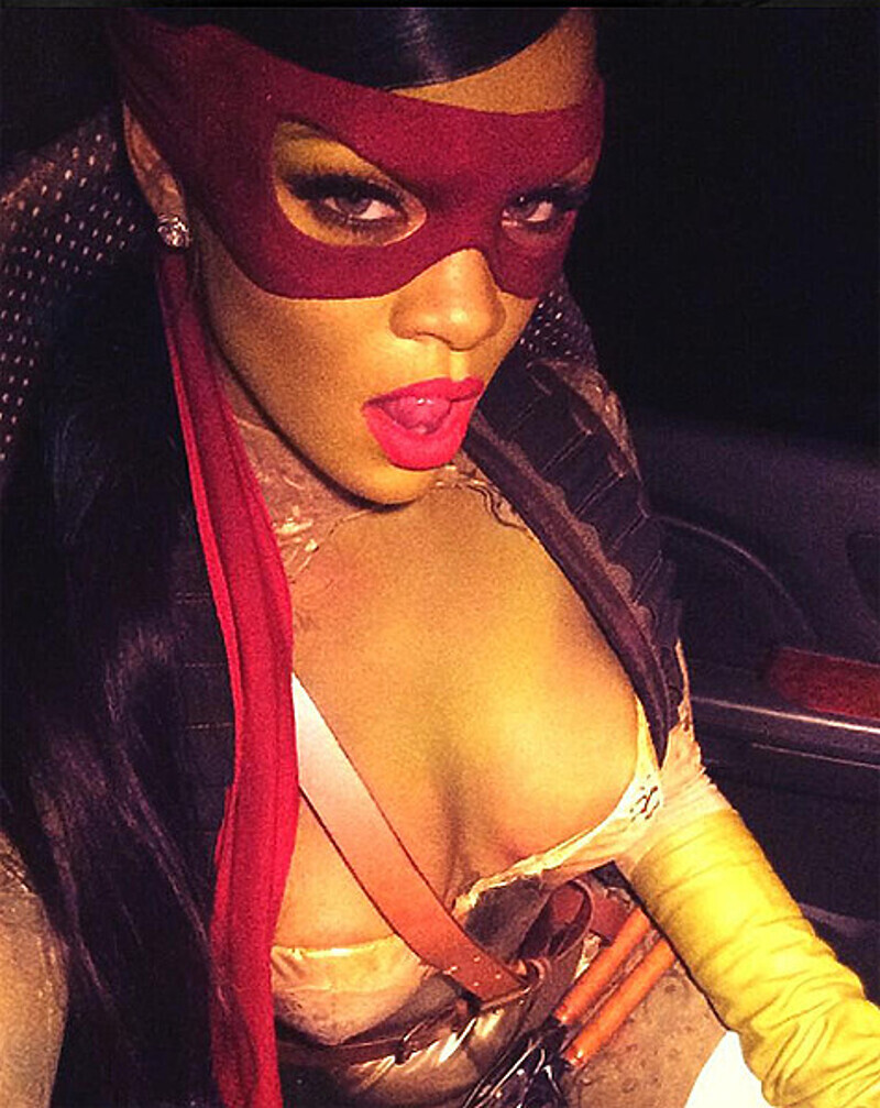 Рианна частенько опаздывает. Фото: Twitter.com/@rihanna.