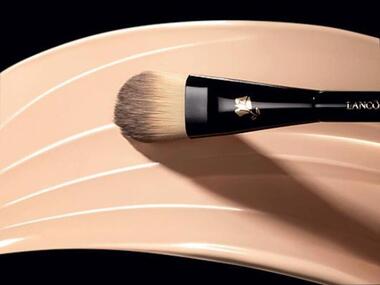 Teint Visionnaire от Lancome сделает кожу лица безупречной.