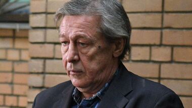 Михаил Ефремов зарегистрировал ИП в Москве