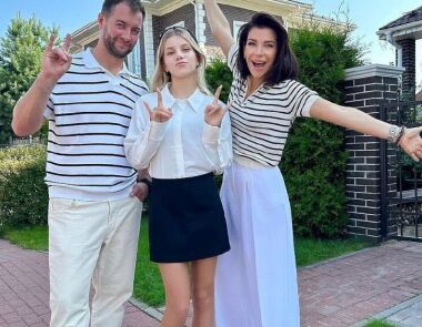 Звезда сериала “Воронины” Екатерина Волкова отмечает 15-ю годовщину свадьбы с,дизайнером Андреем Карповым