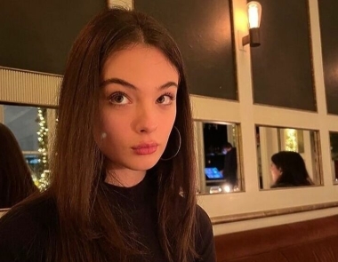 19-летняя дочь Моники Белуччи и Венсана Касселя взяла от,звездных родителей все лучшее: красоту