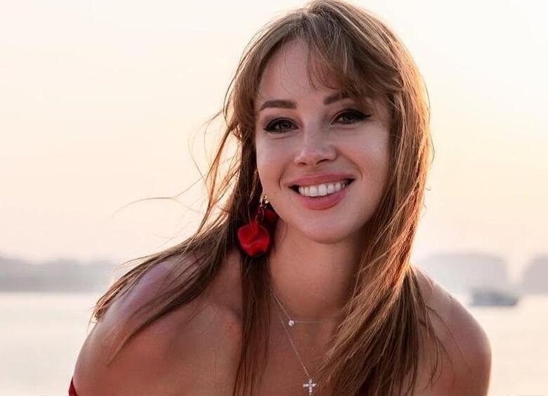 Полина Диброва воссоединилась с Романом Товстиком на Мальдивах и поделилась романтикой