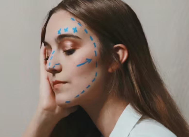 Эстетика времени: пластика, инъекции и фотошоп как бьюти-язык поколений