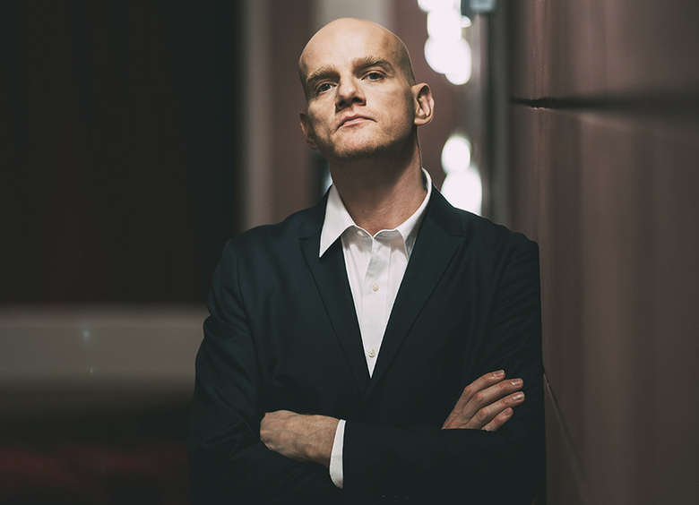 Юрий Колокольников удивил шевелюрой на премьере фильма