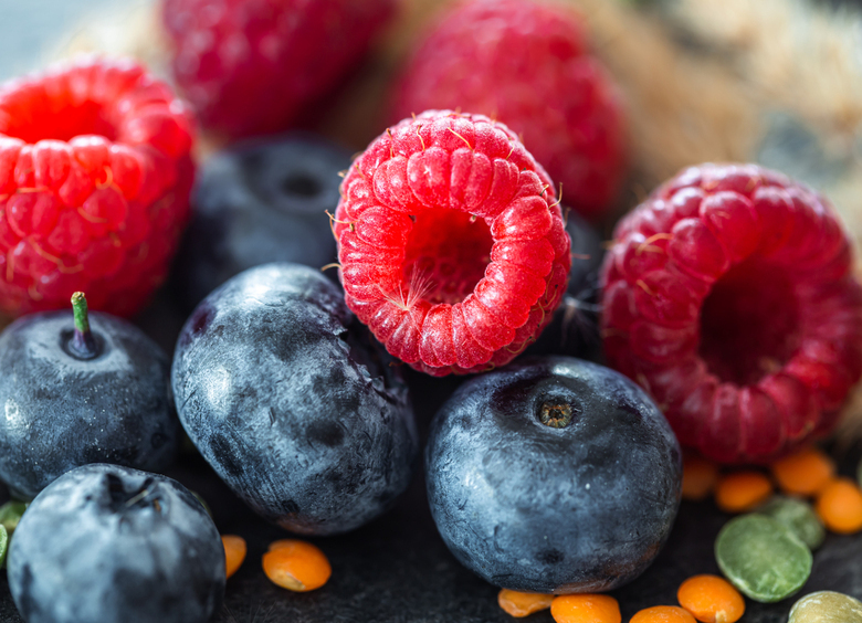 Эти продукты нужно обязательно есть каждый день женщинам 35+