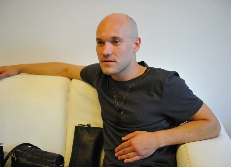«Щиток на все лицо»: зачем Владимир Селиванов купил жене строительную маску после ринопластики