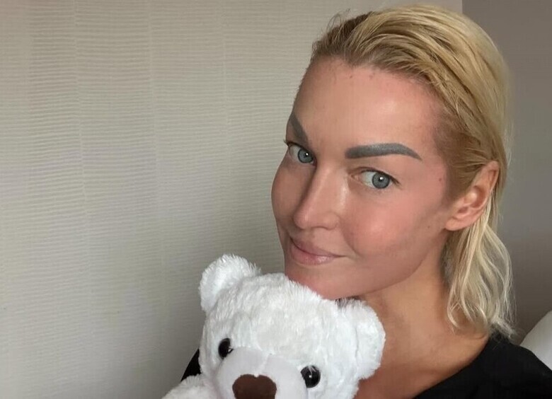«Хотели видеть меня убогой?»: Волочкова объяснила, почему теперь ходит на костылях