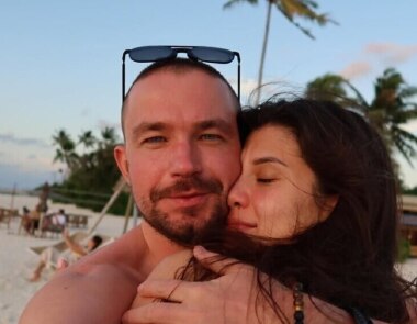 24-летняя жена Александра Петрова поделилась кадрами семейного отпуска в,Таиланде