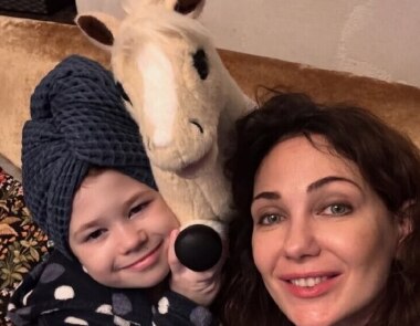 47-летняя Екатерина Климова отдыхает на Мальдивах с 10-летней дочерью Беллой