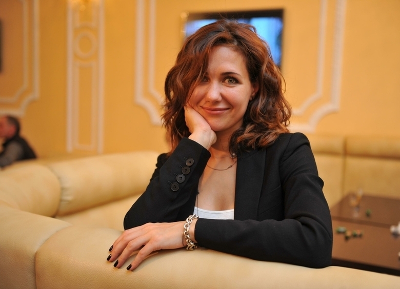 «Мама сама как школьница»: Климова поделилась снимком с сыном-выпускником