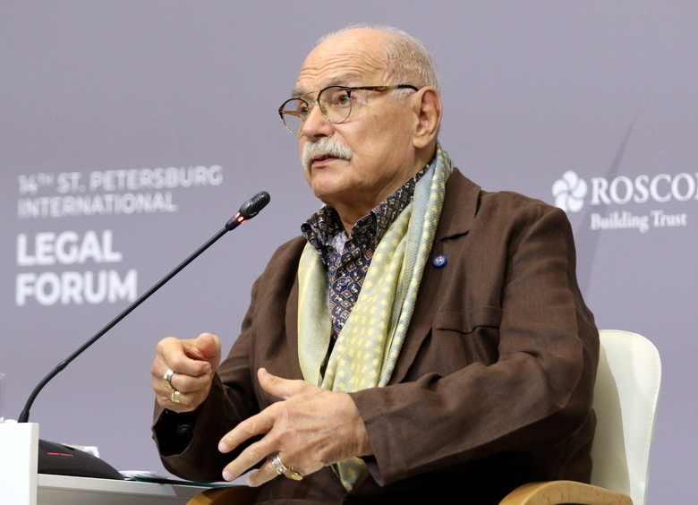 Никита Михалков заявил, что Россия ведёт «религиозную войну с дьяволом»
