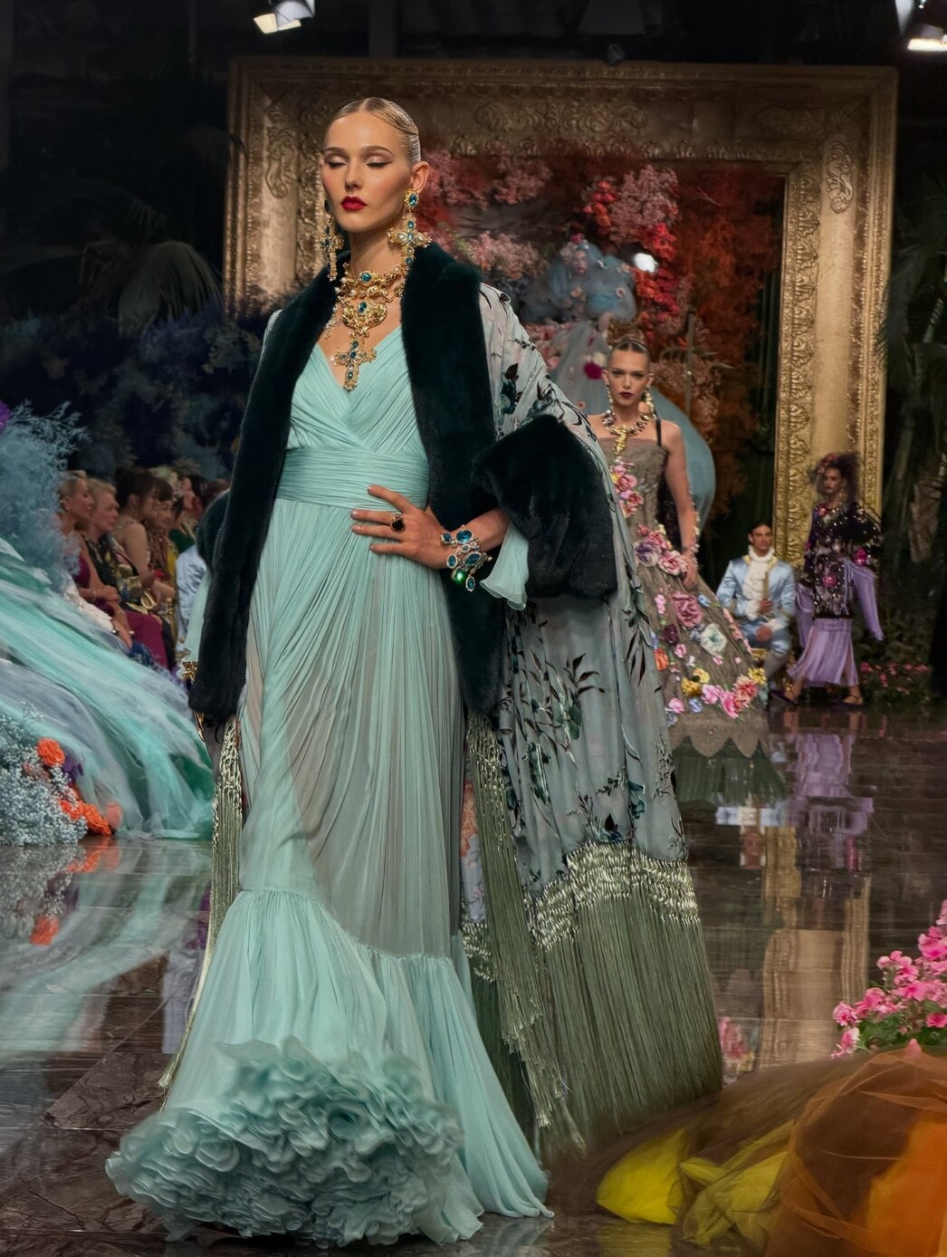 Показ Dolce & Gabbana Alta Moda