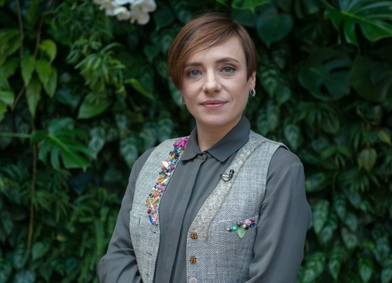 «Ловлю космические волны»: Тутта Ларсен показала забавное фото в купальнике