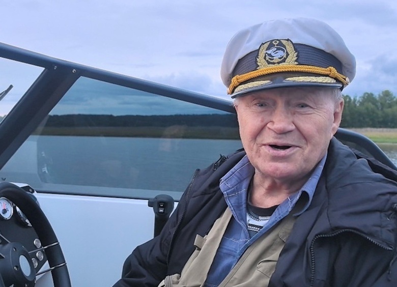 «Сам себе наловил подарок»: 80-летний Юрий Кузнецов встретил юбилей на воде