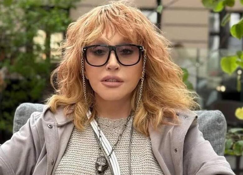 В кругу мужа и детей: Алла Пугачева показала кадры встречи с Раймондом Паулсом